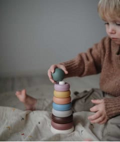 Les hochets & jouets d'éveil-Tour d'anneau à empiler - 'Rustic'-Mushie-Mer(e)veilleuse