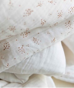 Berceau, lit & accessoires literie-Couverture bébé ouatinée Etincelle Miel-Gabrielle Paris-Mer(e)veilleuse