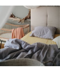 Berceau, lit & accessoires literie-Berceau en rotin LOLA avec matelas et voile de lit Theo-Bermbach Handcrafted-Mer(e)veilleuse
