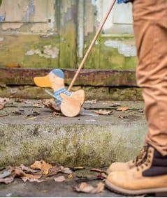 Jouets en bois, figurines-Jouet en bois à pousser Canard Bleu-Friendly Toys-Mer(e)veilleuse