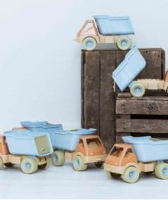 Les hochets & jouets d'éveil-Camion Bioplastique-Dantoy-Mer(e)veilleuse